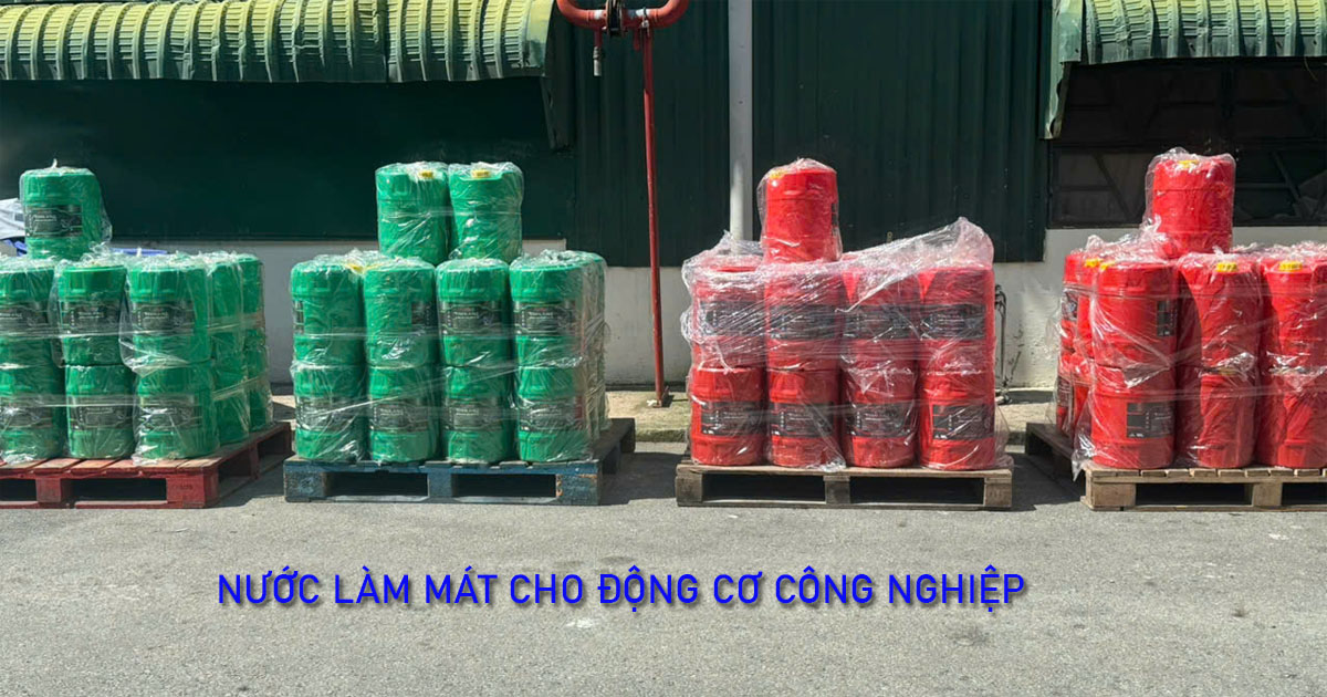 Nước Làm Mát Động Cơ Ô Tô – Vai Trò và Thời Điểm Cần Châm Thêm