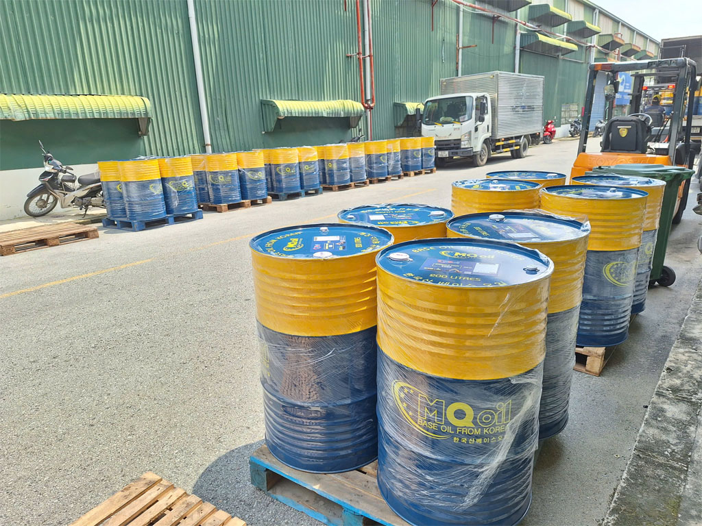 Tìm hiểu nhập sỉ dầu nhớt giá tốt chất lượng cao, giá cạnh tranh, giao hàng toàn quốc. Nhận báo giá nhanh – hợp tác đại lý & bán lẻ tại Việt Nam.